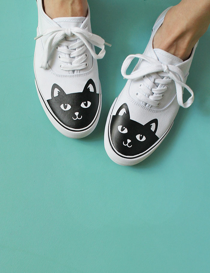black-cat-shoes