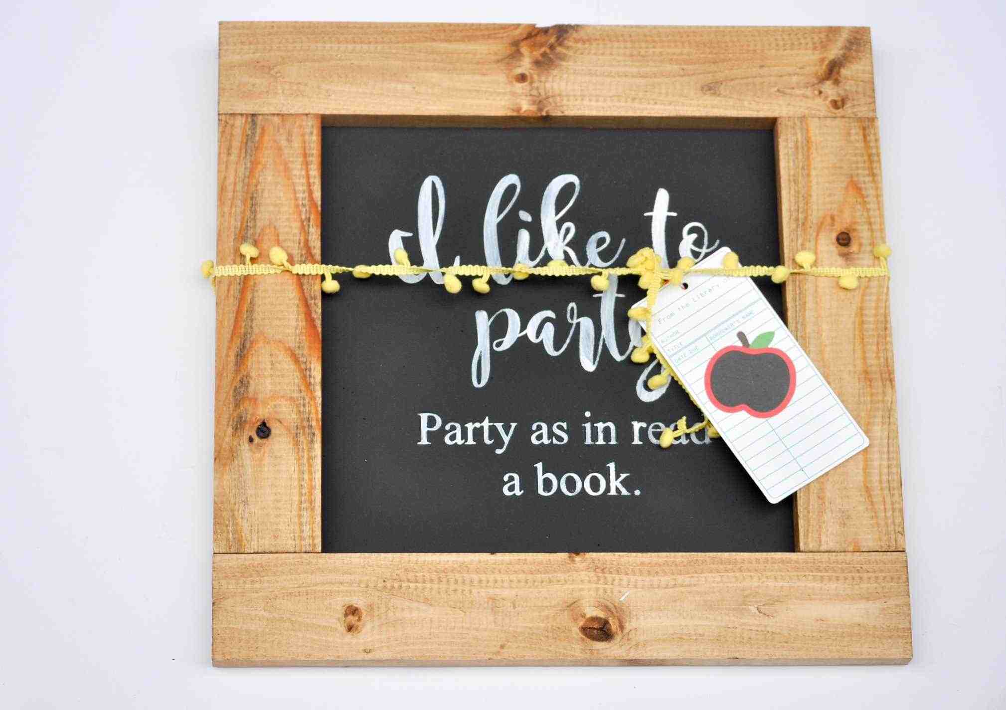 Featured Image for Chalkboard Sign Teacher Gift (#99319)