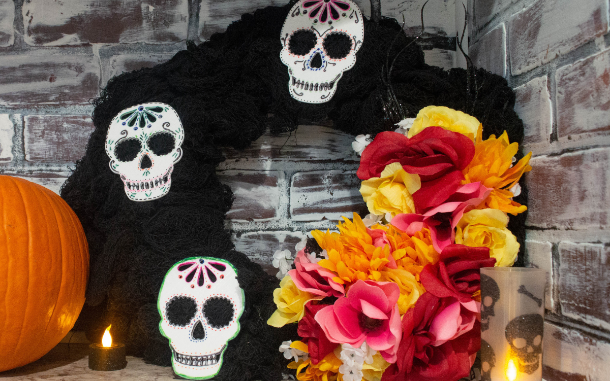 Featured Image for Sugar Skull Wreath with the Silhouette Alta (#118983)