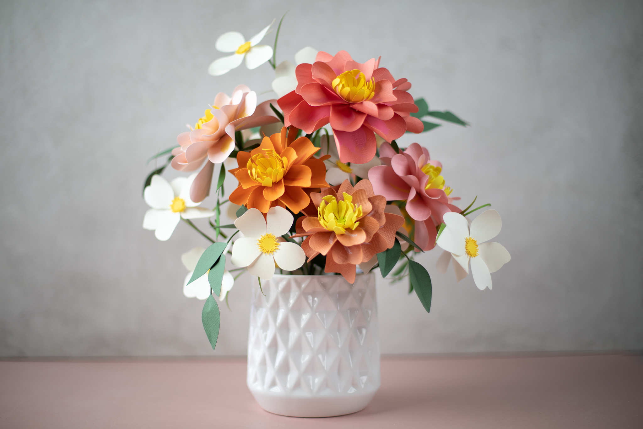 Image sélectionnée pour Bouquet de fleurs en papier d'été (#124683)