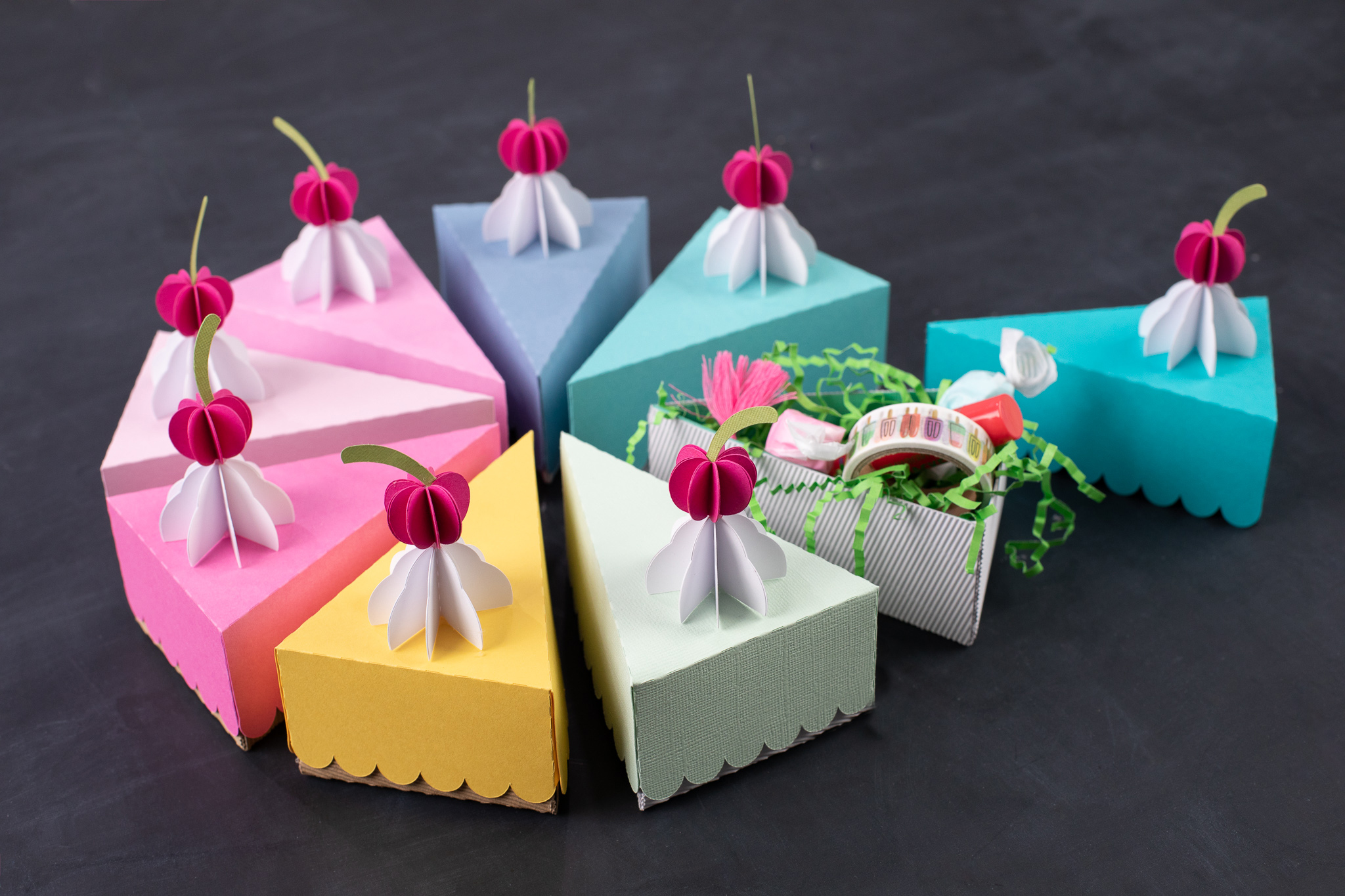 Featured Image for Cake Slice Favor Boxes (#124736)