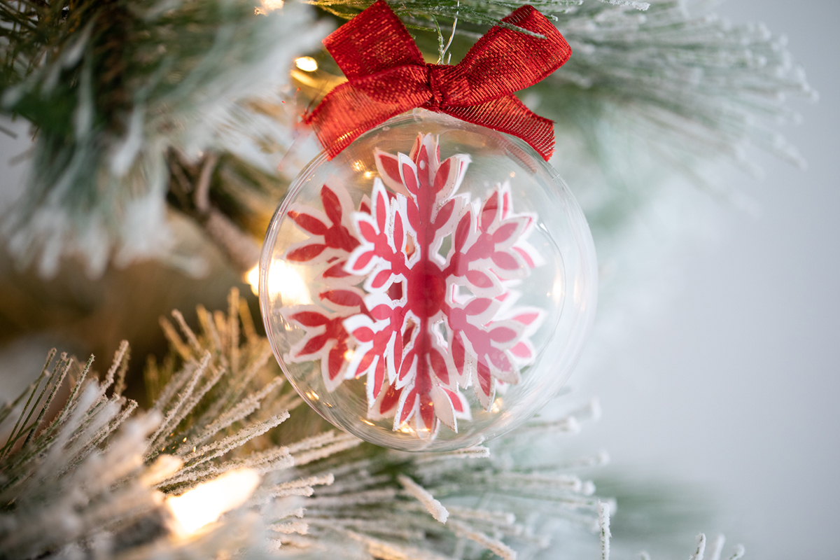 Featured Image for Paper Snowflake Bauble Ornaments (#128959)
