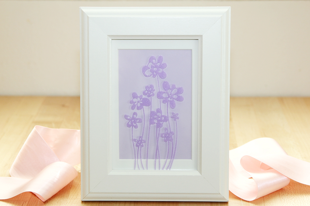 Featured Image for Dress Up a Frame With Vinyl (#129306)