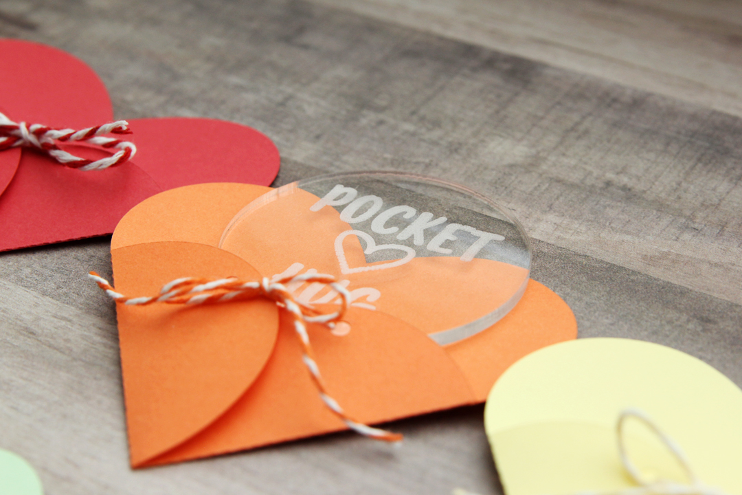 Featured Image for Free Curio 2 Class – Engrave Pocket Hugs (#130424)